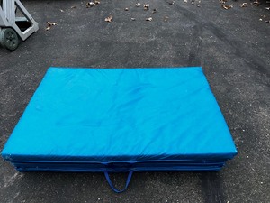 lot 940 image: Crash Mat Gymnastics Mat