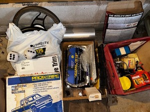 lot 1051 image: Bin of Various Vintage Car Parts
