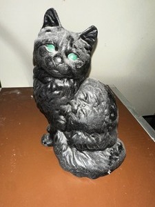lot 298 image: Antique Black Cat with Green Eyes Door Stop Cast Aluminum