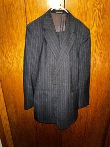 lot 881 image: Tom James Pinstripe Mens Suit