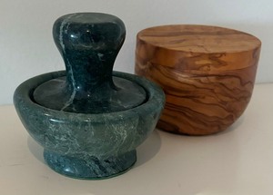 lot 46 image: Salt Saver and Mortar & Pestle