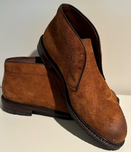 lot 153 image: Mens Allen Edmonds Katmai Brown Suede, Like New