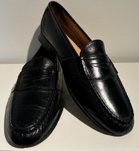 lot 154 image: Mens Cole Haan Black Penny Loafers