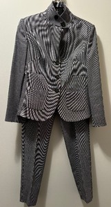 lot 109 image: Gorgeous Two Piece Gray and Black Suit by Armani Collezioni