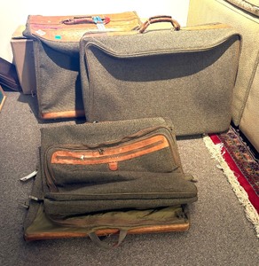 lot 189 image: Vintage 3 Piece Hartmann Tweed and Brown Leather Luggage