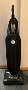 lot 214 image: Riccar R17 Vacuum