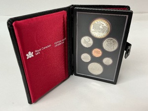 lot 14 image: 1981 Canadian Silver Proof Set