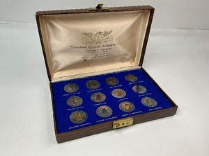 lot 24 image: Twelve Great Americans