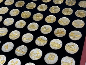 lot 61 image: Complete Colorized  State Quarter Collection in Cherrywood Box