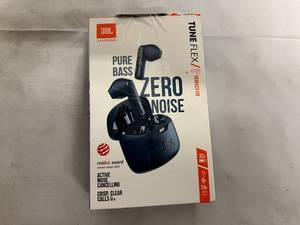 lot 1 image: JBL Tune Flex Headphones