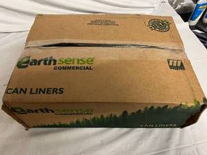 lot 41 image: Pack of 100 Earthwise Comercial Garbage Bags - 56 Gallon
