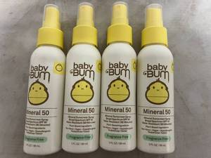lot 52 image: 4 Bottles of Baby Bum Mineral 50 Sunscreen Spray