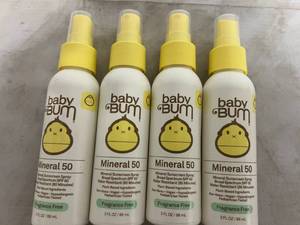 lot 53 image: 4 Bottles of Baby Bum Mineral 50 Sunscreen Spray