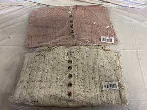 lot 63 image: 2 Madewell Donegal Bay Knitted Sweaters - S
