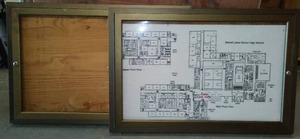lot 12 image: Metal Display Case (2)