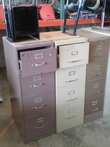 lot 26 image: Filing Cabinet 4 drawer (3)