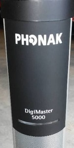 lot 38 image: Phonak Roger Digimaster 5000 Dynamic SoundField room Speaker and Stand.