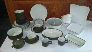 lot 769 image: Denby and Cordon Blue Dishes.
