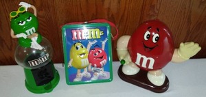 lot 780 image: M and M Music Box and Candy Dispensers (2)