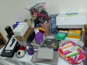 lot 800 image: Health and Beauty Lot. New Facial Serum, Makeup Bags, Oral B and More.