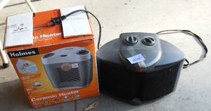 lot 82 image: Electric Space Heaters (2)