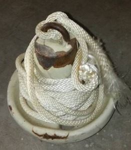 lot 89 image: Boat Anchor, White.