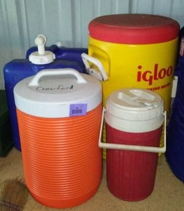 lot 98 image: Beverage Coolers, Igloo, Coleman (4)