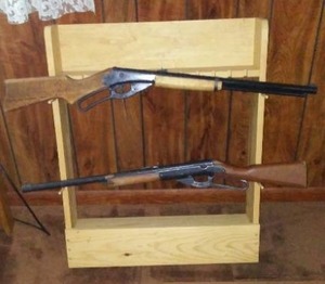 lot 168 image: Vintage Air Rifles - Red Ryder 1938B and Daisy Model 1000