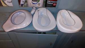 lot 180 image: Set of 3 Vintage Enamelware Bed Pans with Jones Markings