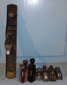 lot 181 image: Collection of 7 Vintage Hand Woodworking Planes - Including No. 7