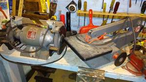 lot 192 image: Vintage Dayton Bench Grinder and Dremel Scroll Saw