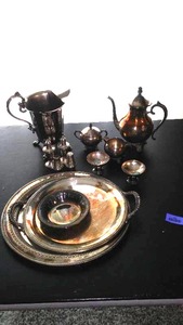 lot 230 image: Mixed Lot of Vintage Silverplate Serving Pieces