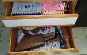lot 259 image: Kitchen Tool and Cookbook Collection with Rolling Pin and Utensils