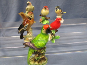 lot 6 image: Bird Figures