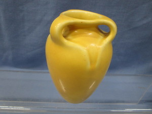 lot 8 image: Rookwood Vase