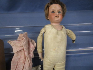 lot 44 image: A. Marseilles Doll