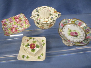 lot 94 image: Vintage Ceramics