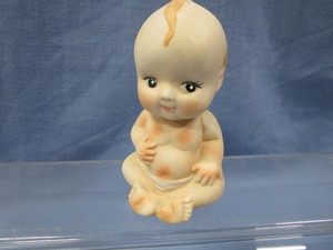 lot 111 image: Baby Talcum Powder Shaker