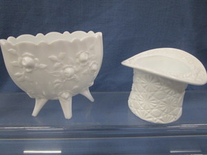 lot 115 image: Vintage Milk Glass