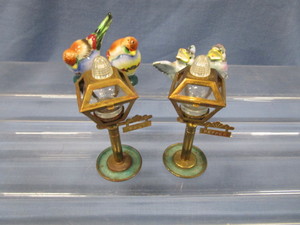 lot 137 image: Three Shaker Sets