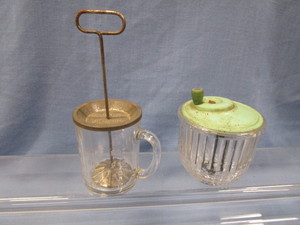 lot 142 image: Malted Milk Mixer, Enamel Top Whip