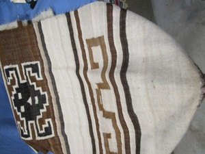lot 146 image: Vintage Woven Blanket