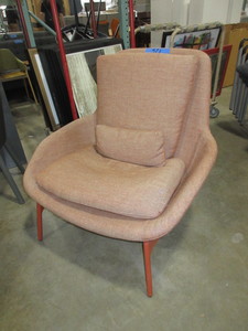 lot 321 image: BLU DOT FIELD LOUNGE CHAIR