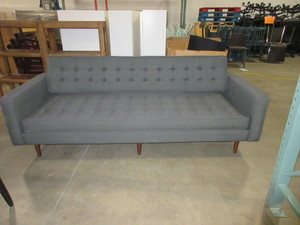 lot 323 image: GUS MODERN CONTEMPORARY SOFA