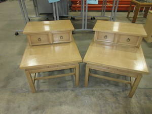 lot 331 image: A PAIR OF VINTAGE AMERICAN OF MARTINSVILLE END TABLES