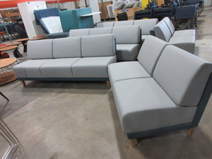 lot 336 image: HON ARMLESS SOFA AND LOVE SEAT
