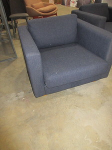 lot 342 image: HERMAN MILLER LISPENARD UPHOLSTERED CHAIR