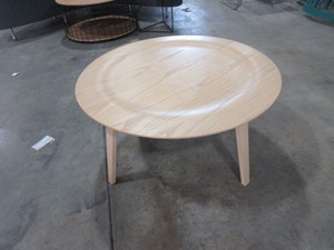 lot 346 image: HERMAN MILLER EAMES COFFEE TABLE