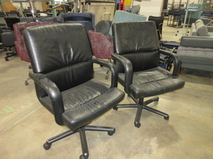 lot 417 image: BRAYTON OFFICE CHAIRS