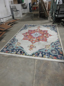 lot 438 image: LARGE PATTERNED RUG